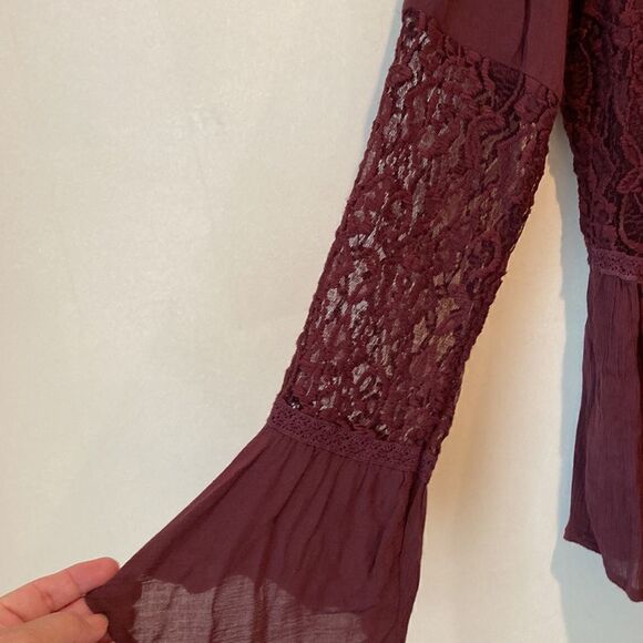 American Eagle Outfitters Long Lace Sleeve Peasant Blouse Women's Size S - Picture 7 of 7